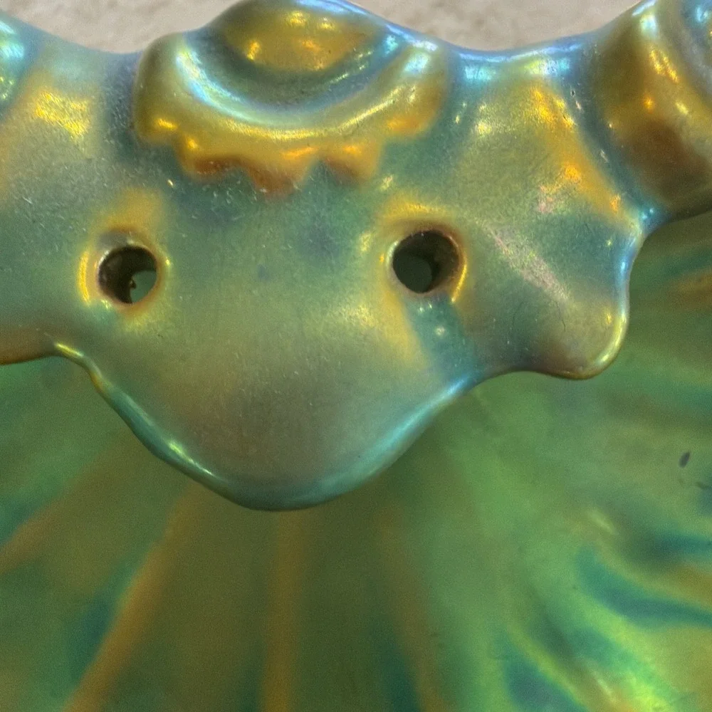 Antique Zsolnay Pecs Art Nouveau Hungary Green Iridescent Venus Eosin Shell Dish